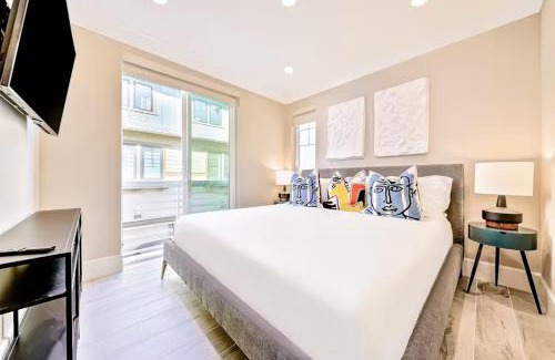 Mission Beach House | Bayside Delight Just Steps to Water