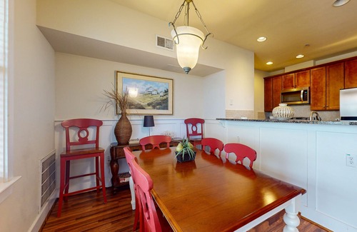 Red Fish Cove Condo | Bayside dog-friendly condo w/views, pool & hot tub - walk to beach & Beach Club