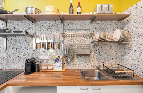 Cairns North Apartment | Bayside Escape A Short Stroll from the Esplanade