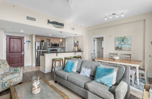 Baytowne Wharf House | Bayside Gated Resort ~ Full Kitchen ~ Private Balcony ~ Resort Pool