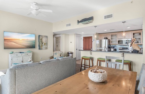 Baytowne Wharf House | Bayside Gated Resort ~ Full Kitchen ~ Private Balcony ~ Resort Pool