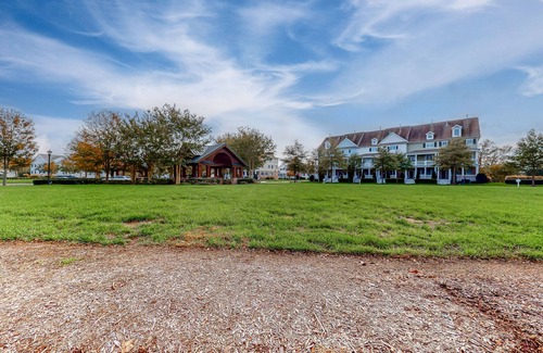 Sun Ridge Condo | Bayside Resort Dog-Friendly Condo w/Free WiFi, Shared Pools, & a Fitness Center