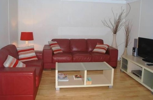 Vincentia Cottage | Bayswater Beach House Unit 1