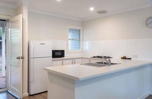 Broadwater Hotel | Bayview Geographe Resort