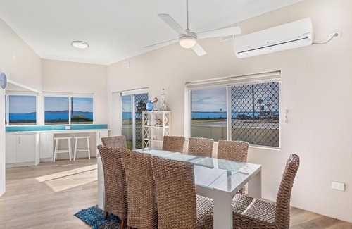 Nelson Bay Apartment | Bayview Towers Unit 13 Victoria Parade 15