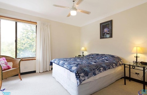 Narooma Apartment | Bayview Unit Stunning Inlet Views