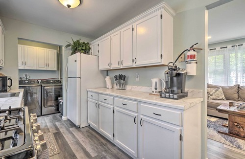 Bayville House | Bayville Getaway w/Fire Pit - 2 Mi to Beach!