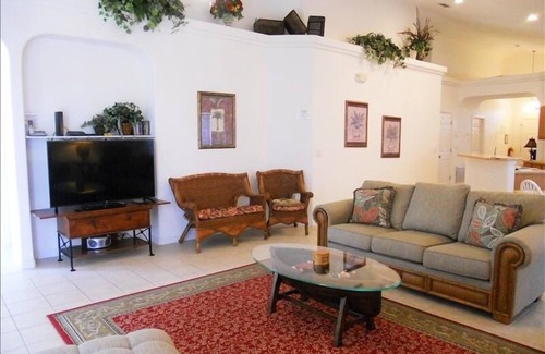 Vizcay House | Be Charmed by this Beautiful Family Villa!!! Vizcay, Davenport 4BR / 3.5BA