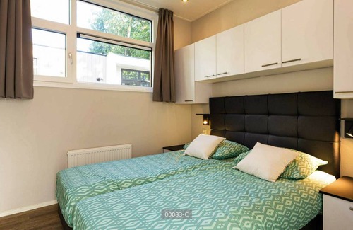 Beekbergen-Zuid Resort | BE Deluxe 4 people - Two Bedroom Resort, Sleeps 4