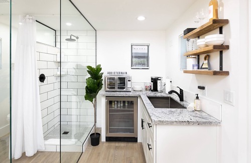 Downtown Condo | Be in the Heart Of Chandler, Walking Distance to Golf, Shops, Resturants, & More