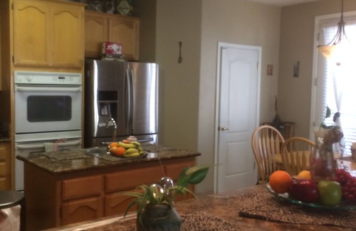 River Oaks House | BE MY GUEST Friendly and Hospitable