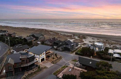 Manzanita House | Beach Ball