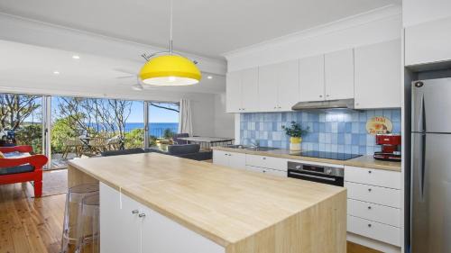 Killcare House | Beach Bay and Bush at Killcare
