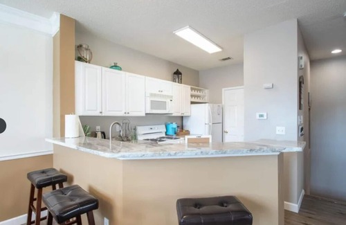 Gulfport Condo | Beach Bliss in Gulfport MS Huge 1 Bd/1 BA Steps from the Beach