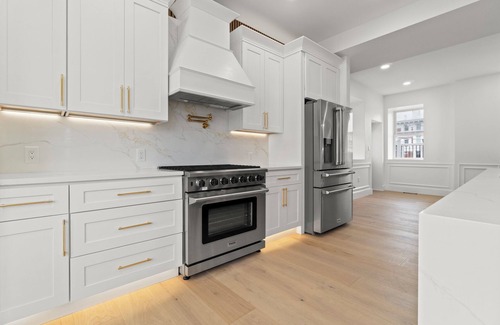 Ventnor City House | Beach Block! Luxory 7-bedroom house in Ventnor City with WiFi, AC