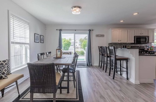 Villas House | Beach Block Shoreline Retreat with Pool & Fire Pitn1 Minute Walk to Beach
