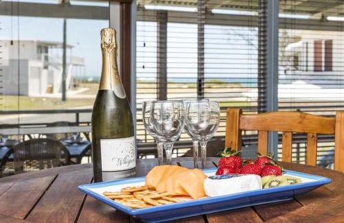 Lancelin House | Beach Break - Family Accommodation with Ocean Views