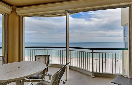 Ono Island Condo | Beach Colony West #6B | Sweeping Gulf View + Resort Amenities