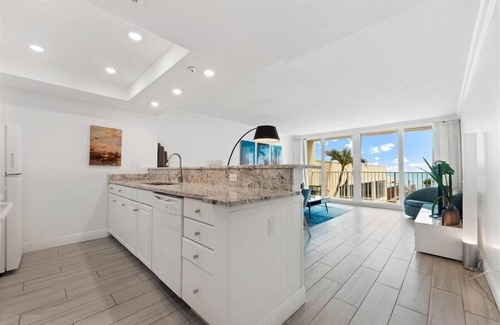 Hutchinson Island South Apartment | Beach Condo/High-End Finishes/Island Beach Resort/No Cleaning Fee/Condo 201