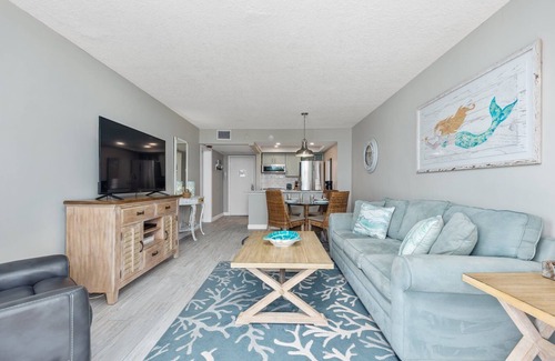 Hutchinson Island South Apartment | Beach Condo/High-End Finishes/Island Beach Resort/No Cleaning Fee/Condo 403