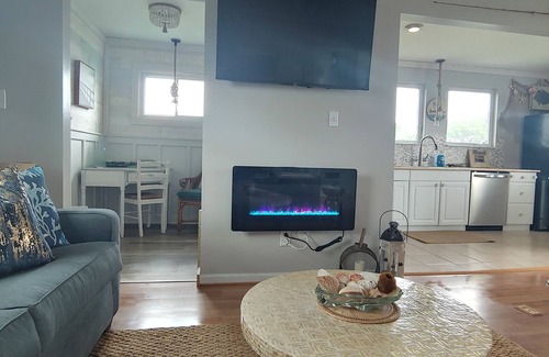 Colington Cottage | Beach Cottage, in Grandy, on the Currituck Sound in Outer Banks Mainland