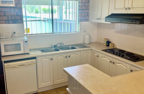 Silver Sands House | Beach Daze, Silver SandsnRelax & enjoy.one street from beach