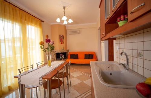 Limnos Apartment | Beach flat with garden, Jacuzzi, BBQ