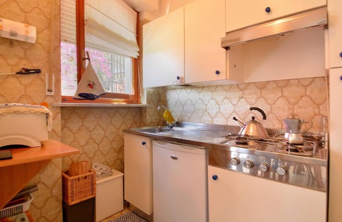 San Bartolomeo al Mare Apartment | Beach front apartment