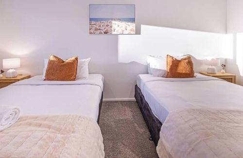New Brighton House | Beach Front Abode- 2 Bed 2 Bath