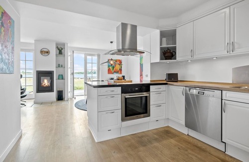 Nykobing Sjaelland Apartment | Beach front apartment in Nykøbing Sj