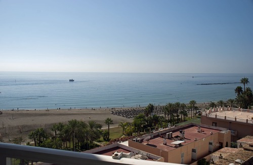 Benalmadena Costa Apartment | Beach front apartment hotel with nice seaviews, near Puerto Marina
