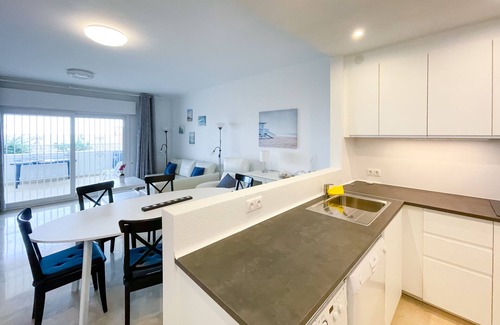 Costa del Sol Apartment | Beach Front Apartment With Stunning Views, Fuengirola