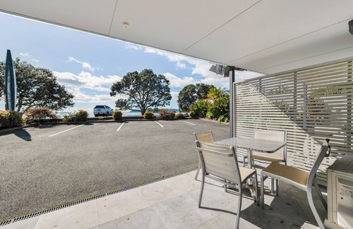 Paihia Apartment | Beach Front at Sea Spray