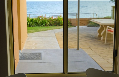 Henley Beach South Apartment | Beach front Apartment at Henley Beach .