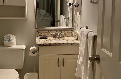 Destin Resort | Beach Front condo, 3 pools private balcony,Free parking best Views,Tennis courts