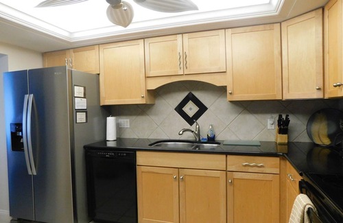 South Island Condo | Beach front condo with gulf views, close to shops & dining!