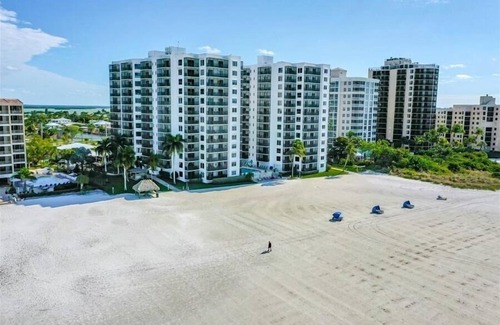 South Island Condo | Beach front condo with gulf views, close to shops & dining!