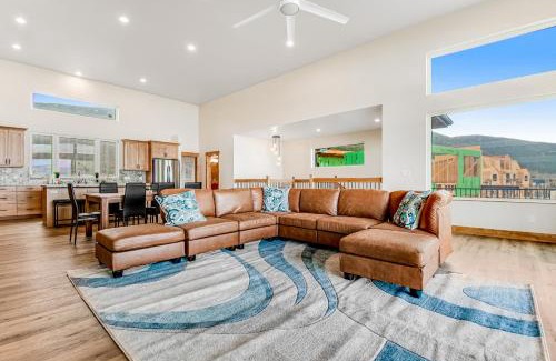 Laketown House | Beach Front Haven