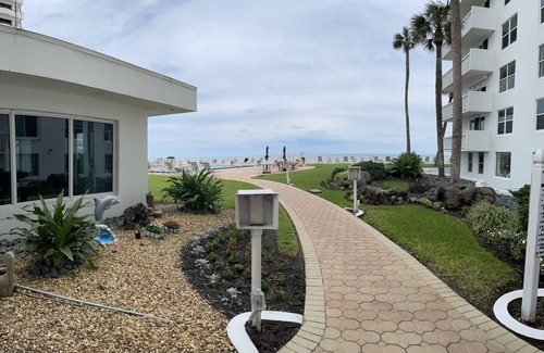Ortona Park Condo | Beach front home away from home