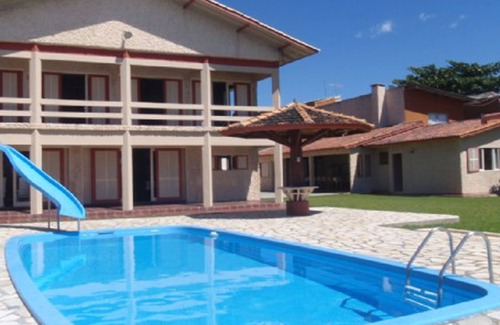 Barra da Lagoa House | Beach front house with pool bar lagoon season