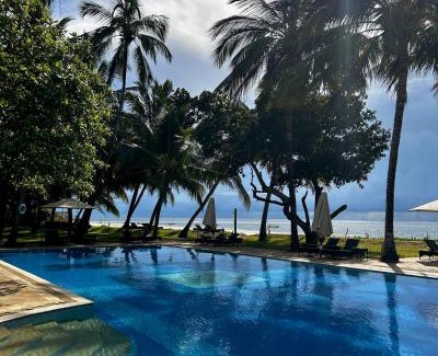 Galu Beach Apartment | Beach Front Spacious Apartment with Oceanview - Lantana Galu Beach Apartment
