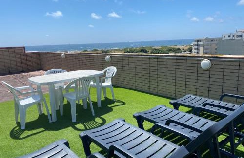Vila do Conde Apartment | Beach Front with Rooftop