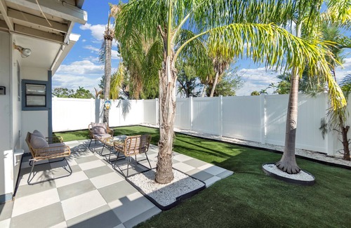 Holmes Beach House | Beach getaway in Holmes Beach - sleeps 6