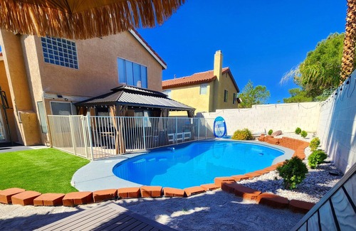 Spring Valley Villa | 𝐒𝐚𝐧𝐝 Beach Gold Class Luxury Villa With Game Room