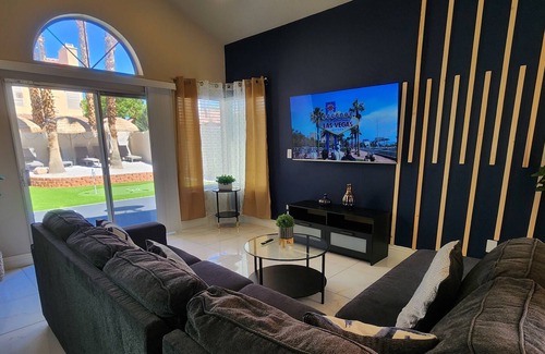 Spring Valley Villa | 𝐒𝐚𝐧𝐝 Beach Gold Class Luxury Villa With Game Room