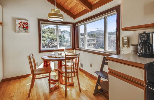 Tolovana Park House | Beach Haven - Beachfront! - Beachcomber Vacation Homes