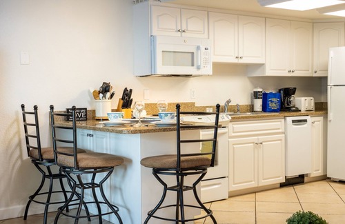 Bradenton Beach Condo | Beach House 3 Beach Front Panoramic Sunset Views Screened Lanai