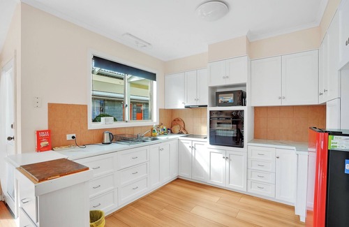 Bellerive House | Beach House 3 mins walk Bellerive Beach, Hobart