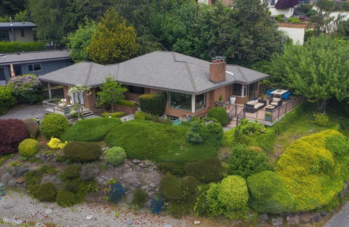 Alki House | Beach house in quiet neighborhood w stunning view. Close to Alki & Downtown.