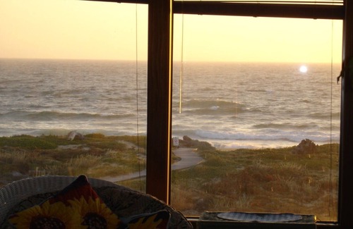 Castroville House | Beach House Located On the Beautiful Monterey Bay